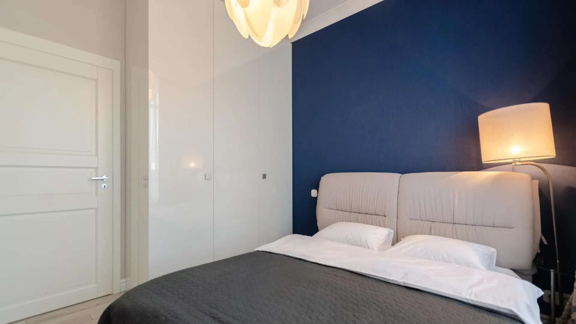 Petrovdom Apartments 10-197 In Rc Central Park, 7 John Mccain Street Kiev 0*,  Ucrania