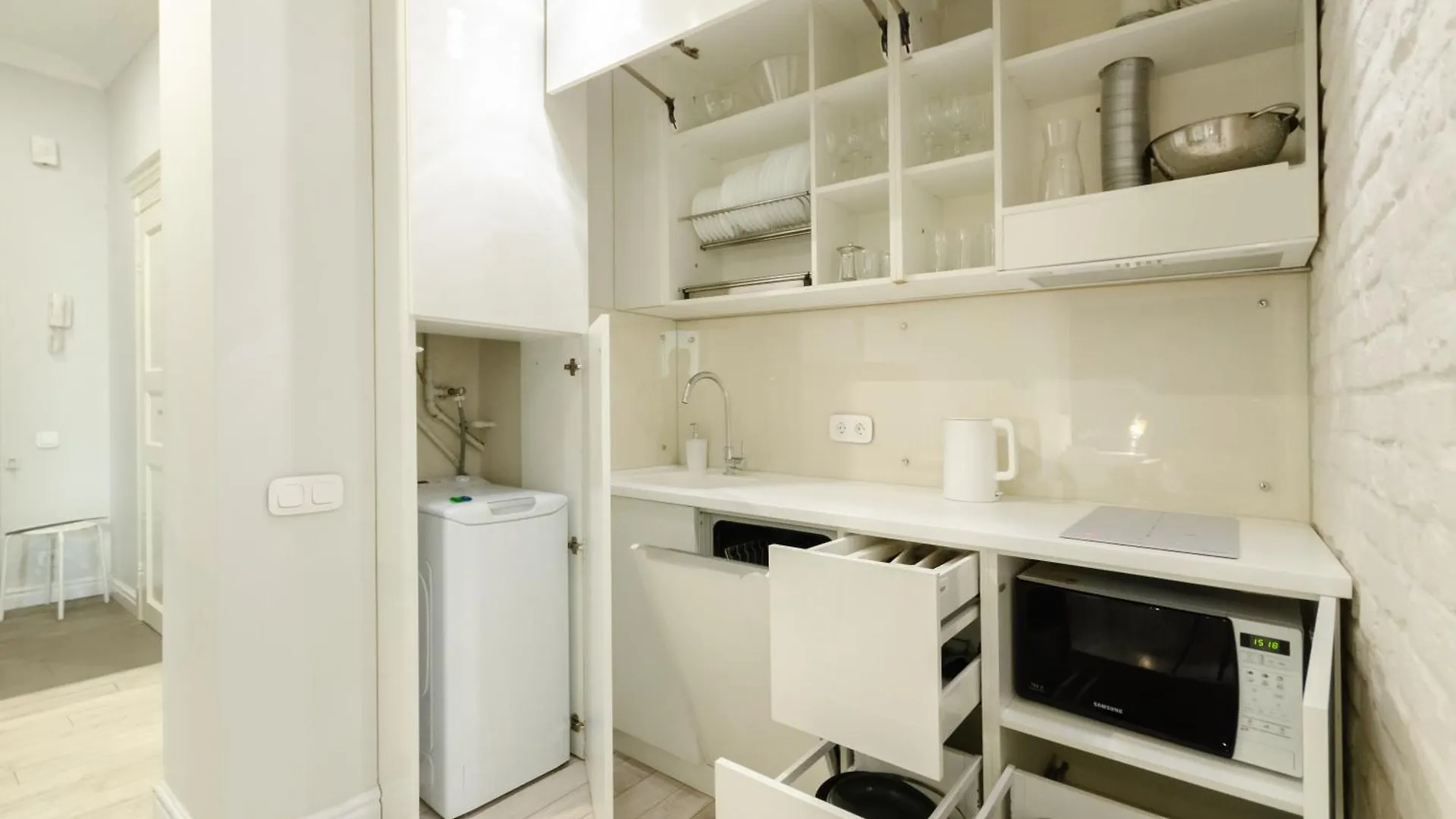 Petrovdom Apartments 10-197 In Rc Central Park, 7 John Mccain Street Kiev