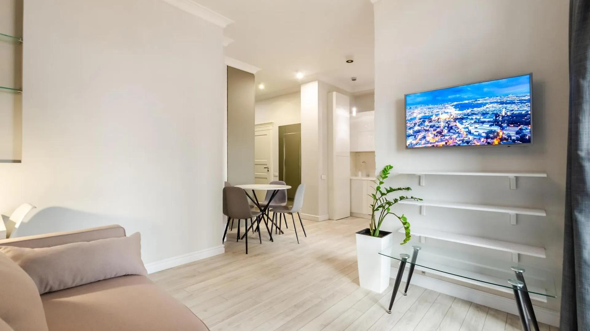 Petrovdom Apartments 10-197 In Rc Central Park, 7 John Mccain Street Kiev